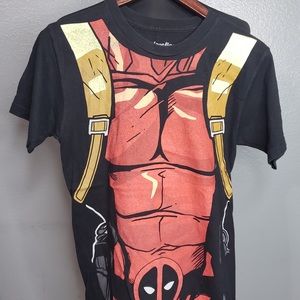 Marvel Black Small PreOwned T-Shirt-Hero Welcome Fine Deadpool Body Suit